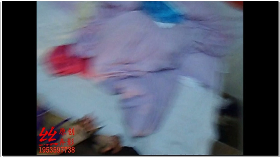 【丝弄影】小情人家中遭遇驯马紧缚丝袜胶布，最后还有呼吸面罩 丝袜蒙面堵嘴