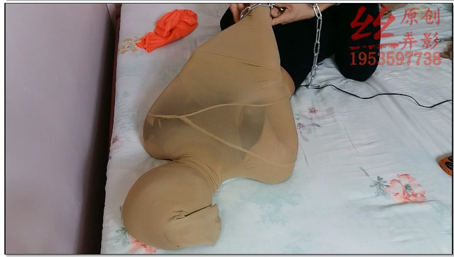 【丝弄影】丝袜全包挣扎乳贴電流刺激!!!