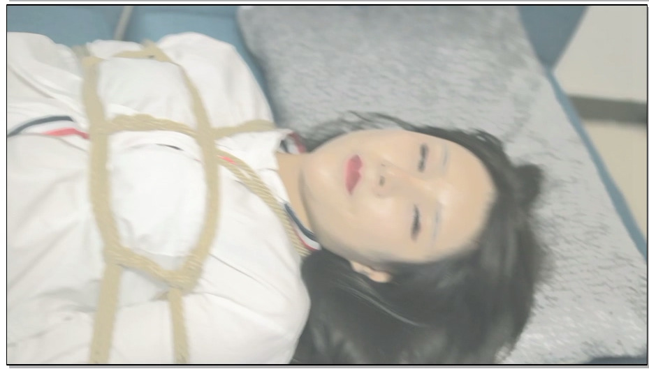 【SOLO】网红美女初捆绑