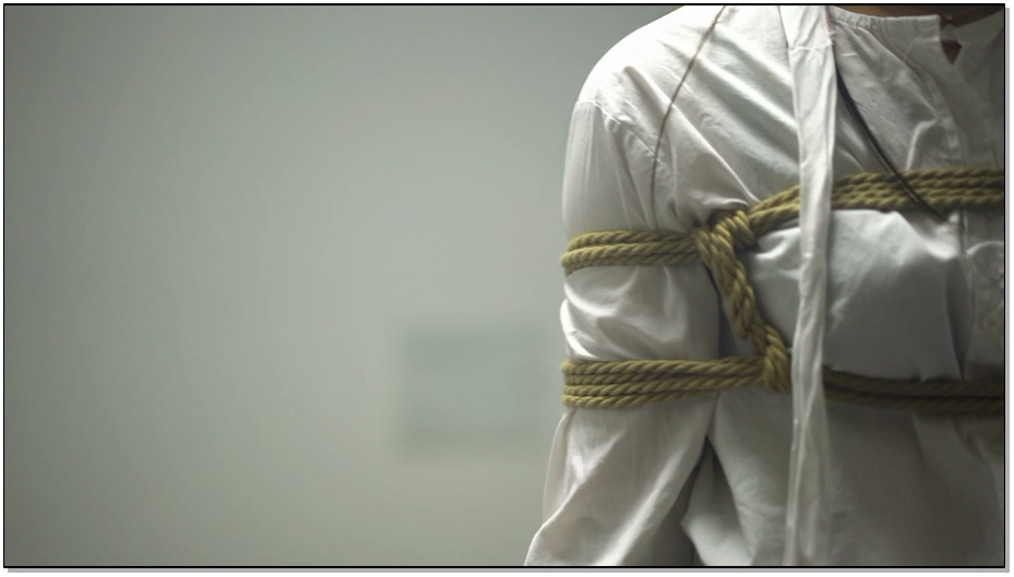 【SOLO】网红美女初捆绑