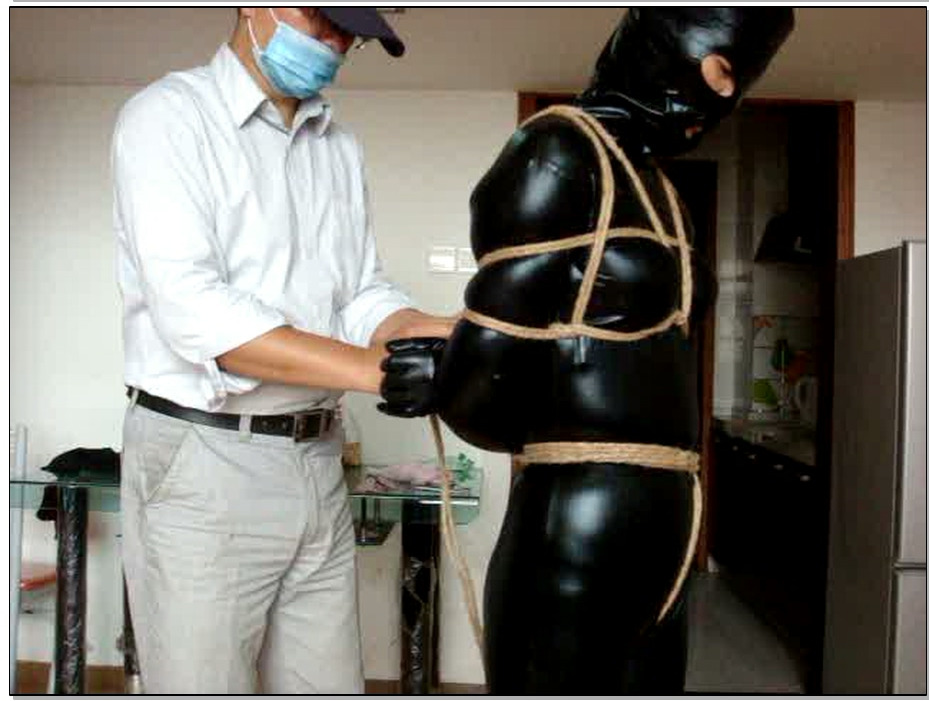 【随心原创】全包紧身衣,手铐,口塞,紧缚,调焦,游戏