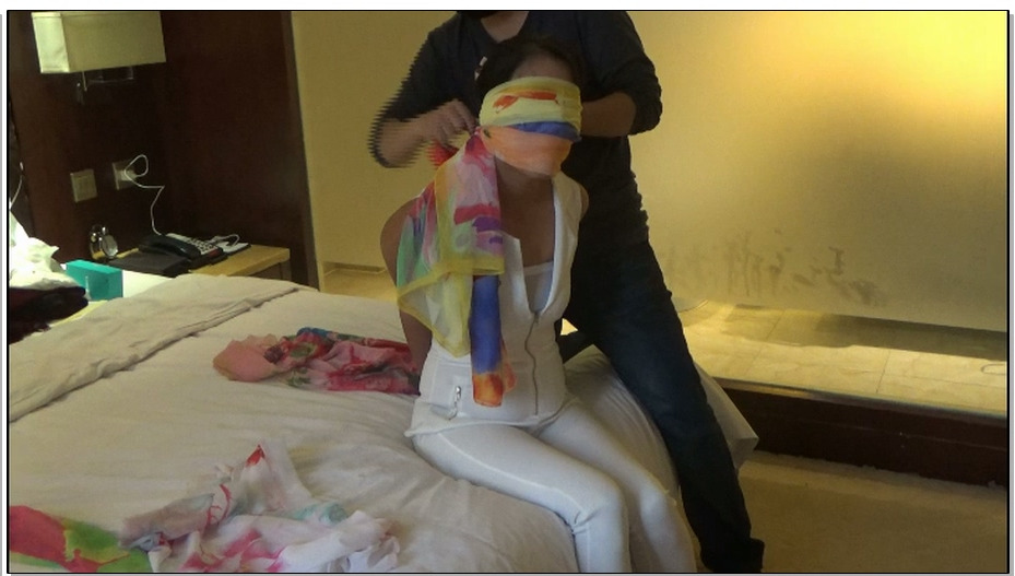 【随心原创】七彩丝巾 捆 堵 包 驷马 佩戴三叶草铁夹 痛彻心扉