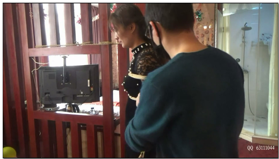 【随心原创】黑衣绳奴 双腿张开高吊 股绳黑丝 金色高根 白色超薄丝巾蒙面 呻吟迷离 刺…