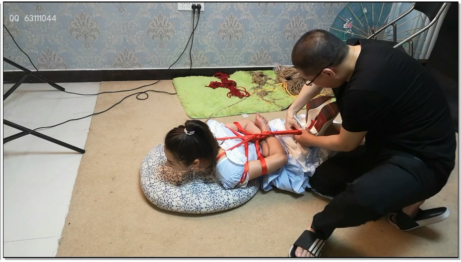 【随心原创】雅思 欧式长裙 五花驷马吊 忍耐 满头大汗