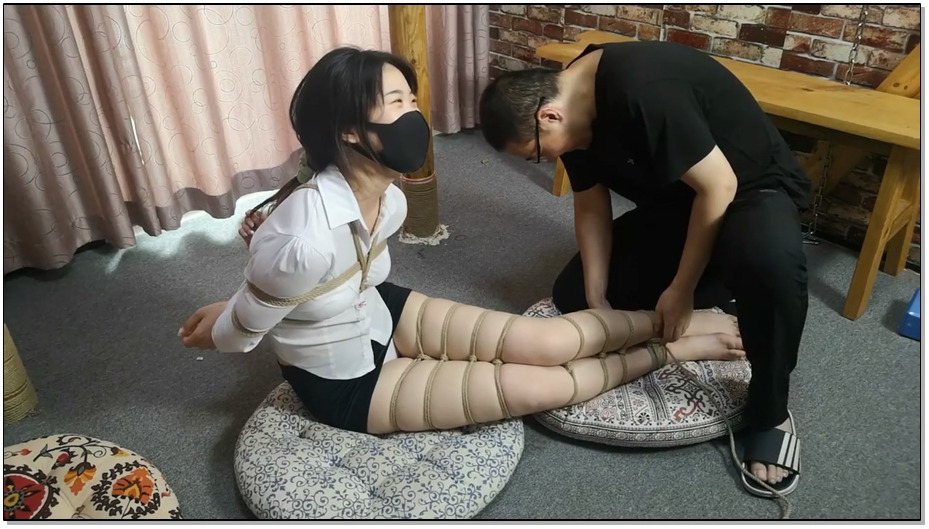 【随心原创】杨蕊 白衬衣 短裙 大长腿 蹦跳 驷马震动调叫