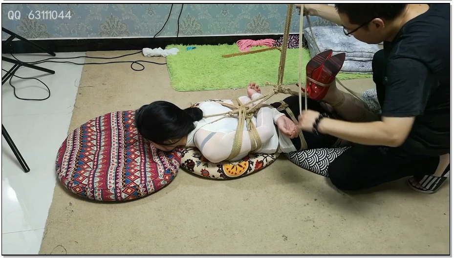 【随心原创】冷兮 折腿捆艰难行走 驷马吊 直臂口水放置