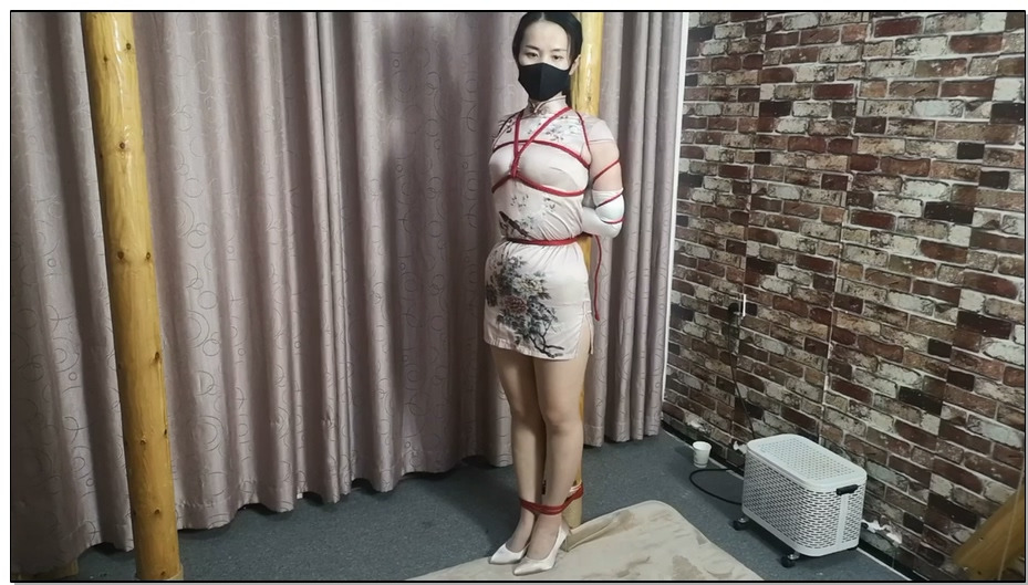 【随心原创】小稚 旗袍白手套 老虎凳上的刺激体验