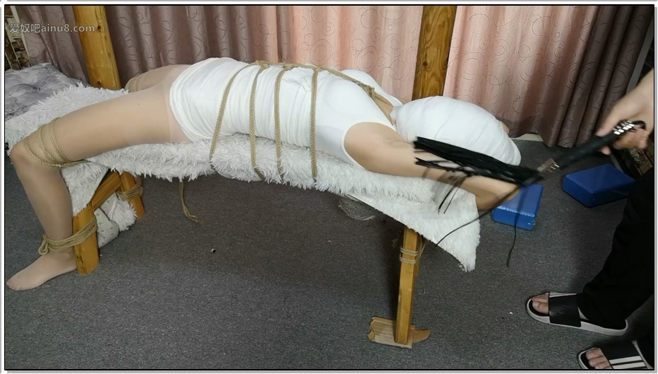 【束缘阁】苏小 绷带包头 失去视觉 麻袋里挣扎 长凳全是固定 挠痒戏弄