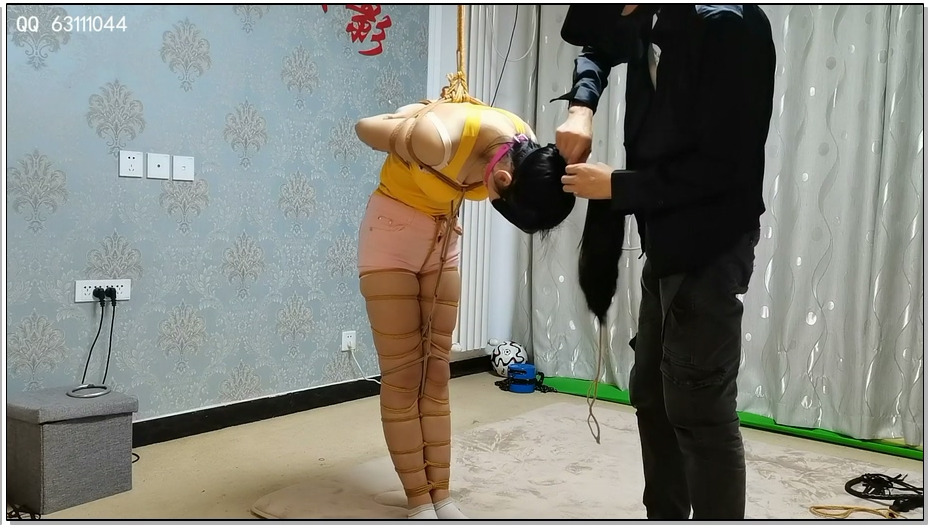 【束缘阁】活力四射的文欣 初次体验一小时的捆绑 身材超好的小萌妹