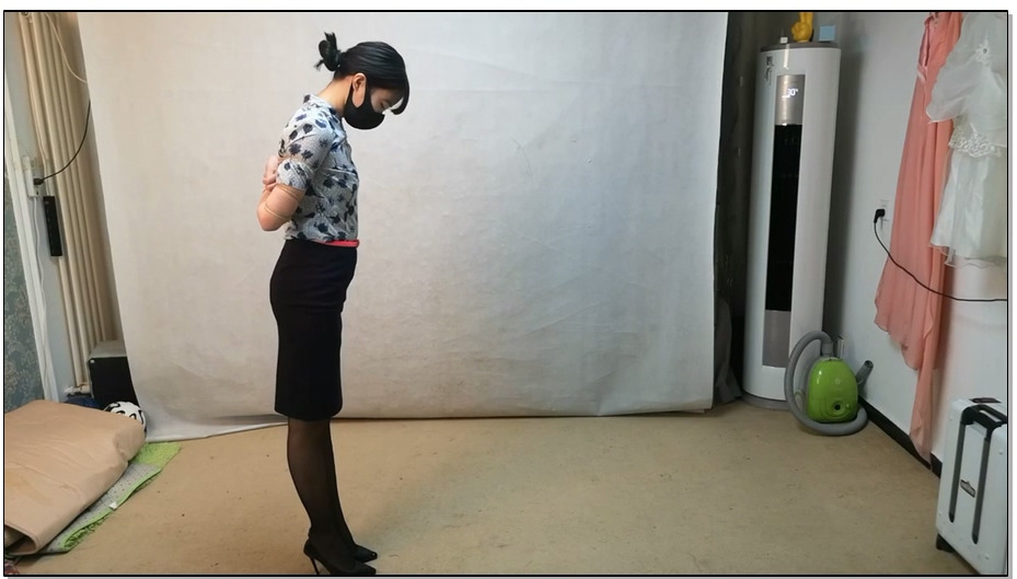【束缘阁】杨蕊 黑丝女空姐 