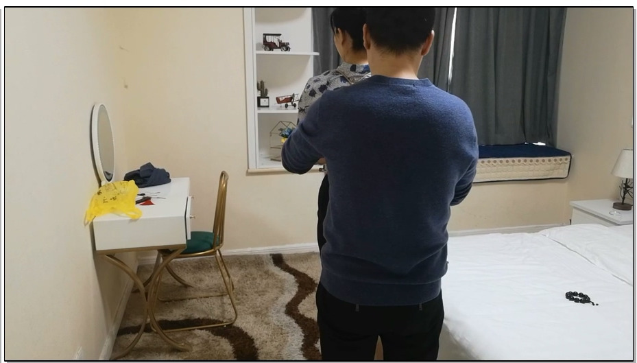【束缘阁】恋恋 黑丝空姐 超大口球堵嘴 蛇鞭刑