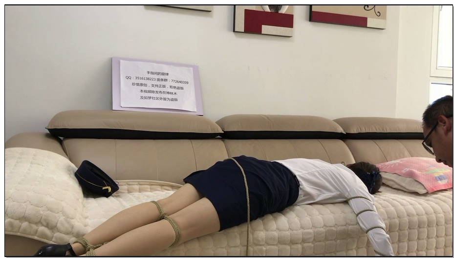 【手指的旋律】旋律受虐记 空姐的磨难之室内蹂躏篇（肉丝、挠脚心、股绳吊，电击、跳…