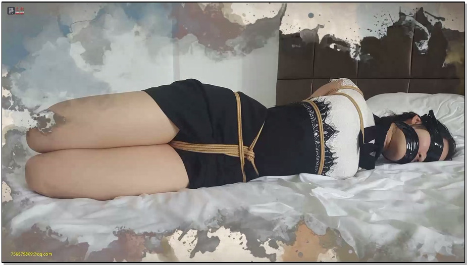 【绳之韵】颜值担当，最美绳模小妍复出后，做出大胆突破，终于让她的美貌真正的出现在…