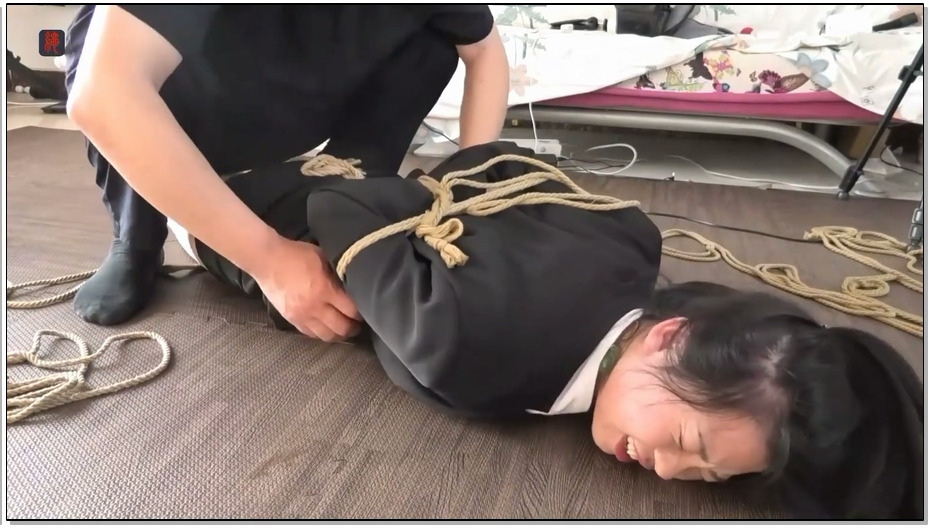 【绳之韵】双OL捆绑游戏之主角佳佳——日式驷马、口球封堵、股绳