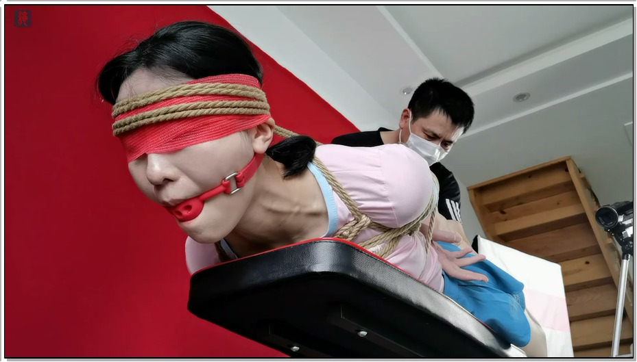 【绳之韵】极品新人媛媛，清新亮丽俏女郎，蒙眼、虐足，绑脚趾驷马，TK、TJ、激情的前戏
