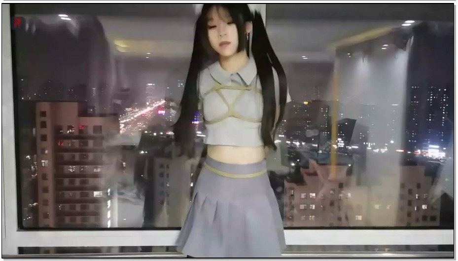 【绳之韵】都市夜景，玻璃窗里面可怜兮兮的气氛组小可爱，一个多小时，被逼无奈