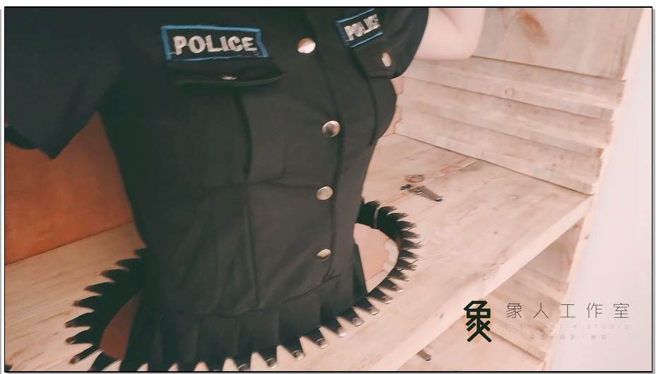 【象人工作室】00后双女，站刑震动与跪型滴蜡