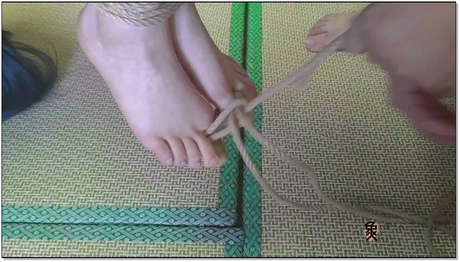 【象人工作室】02小0-日式打底，下身蛇缚，倒吊驷马扯指，痛苦呻吟（含过程）