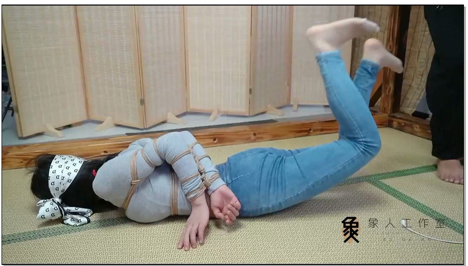 【象人工作室】小0紧身牛仔裤，直臂，TK，虐腹，驷马