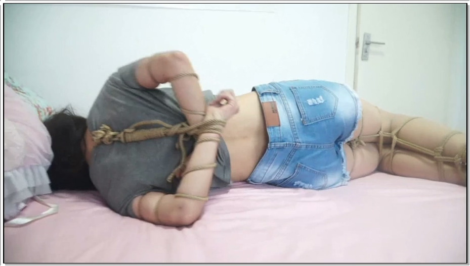 【逍遥】美女依然 网恋的危机 上 热裤捆绑紧缚挣扎 TK反抗 内容丰富