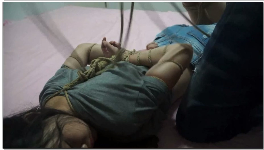 【逍遥】网聊的危机下,依然难忍捆绑瘙痒,告诉银行卡密码,最终难逃厄运