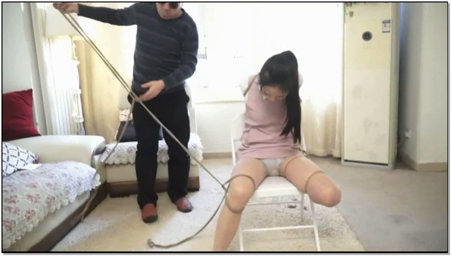 【逍遥】绑架邻家女孩 下篇 女孩逃跑男人愤怒。紧缚捆绑报复女孩