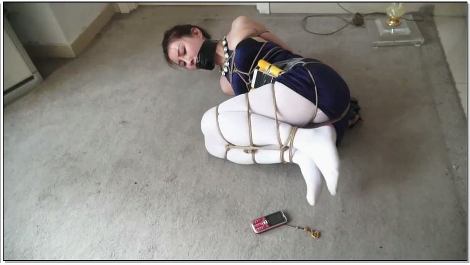 【逍遥】噩梦轮回02 出门被抓！跪缚捆绑！艰难蠕动！白丝脚趾按手机求救！千万不要错…