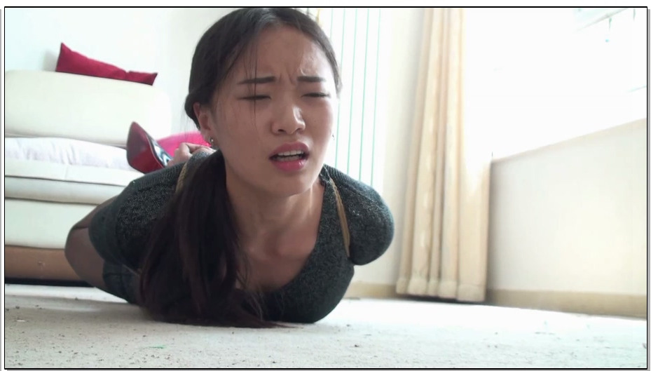 【逍遥】大长腿美女的三段诱惑