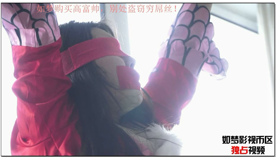 【逍遥】Cosplay KB之海贼王女帝汉库克（全一集）》，看了这么长时间的海贼王，早就想…