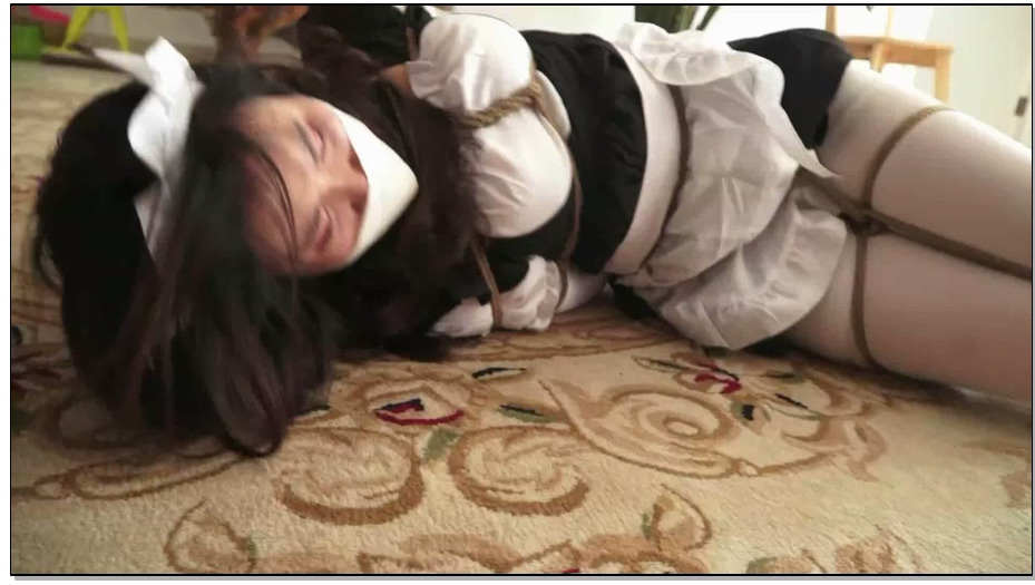 【逍遥】被催眠的丽人01美女被催眠成白丝女仆！被越挣扎越严密的绳子捆绑，白丝脚被无…