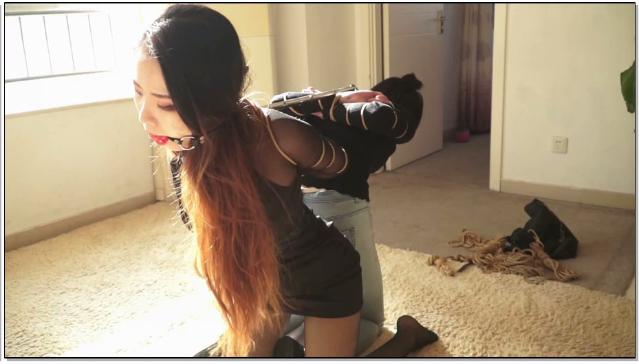 【逍遥】最佳外景劫持，王瑜雨桐(满满的刺激)