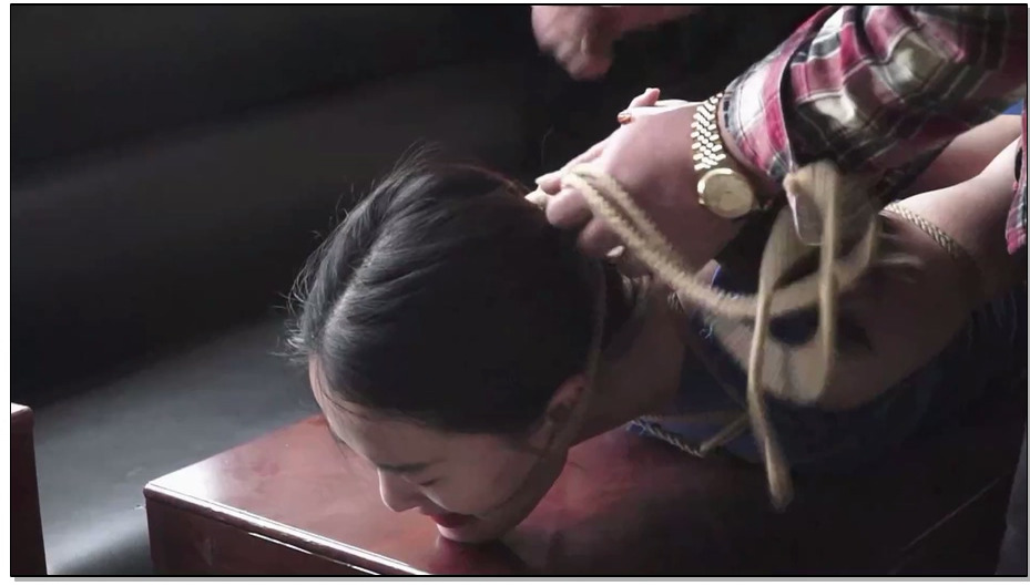 【逍遥】变态心理咨询师 夏艳 李思瑶瀙情 出演麻绳紧缚 茶几驷马 海老縛 麻绳嘞嘴 口珈