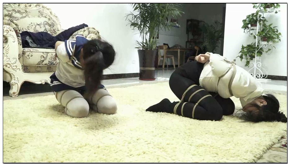 【逍遥】双人缚美比赛 2位丝袜美女被捆绑成一团 多场比赛角逐 精彩无比不要错过！