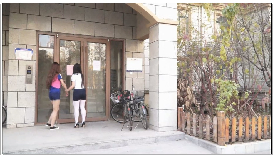 【逍遥】甜蜜暴击01震惊！！一个美女竟然做出这样的事情！逍遥出品，吴晗韩毅出演