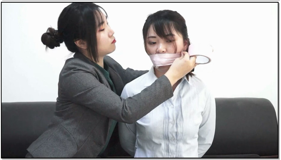 【逍遥】办公室丝劫 上 吴晗 新模刘璐 女大学生初入职场 不遵守公司规定穿丝袜被绑