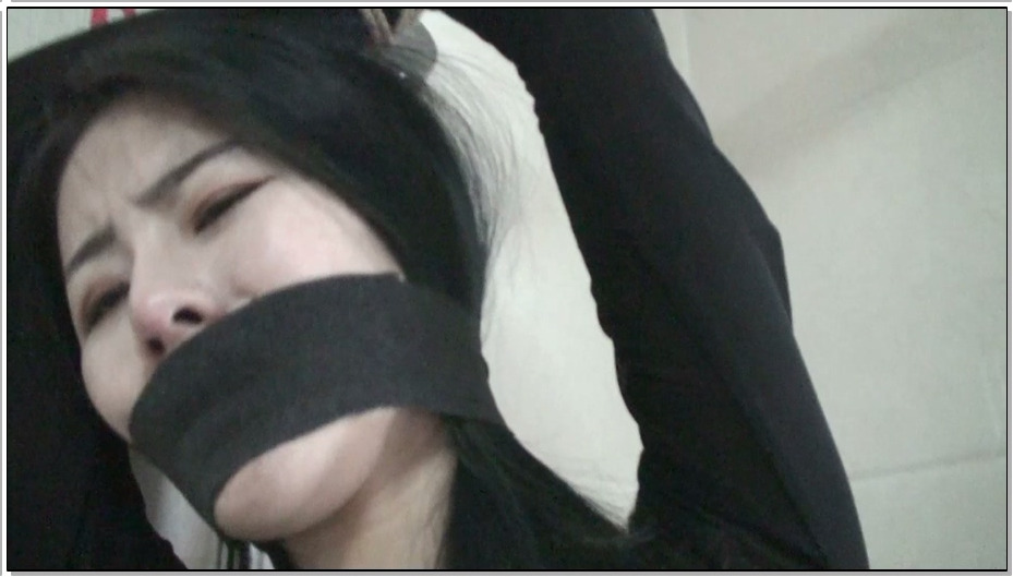 【逍遥】猥琐男第一人称视角持枪入室劫持大美女韩懿02;卫生间囚禁调教