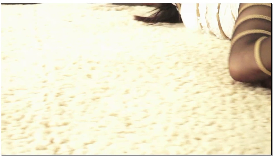 【逍遥】强制操纵02 黑丝美女被强制操控 远程挠痒 自动捆绑加固 湿透丝袜把玩