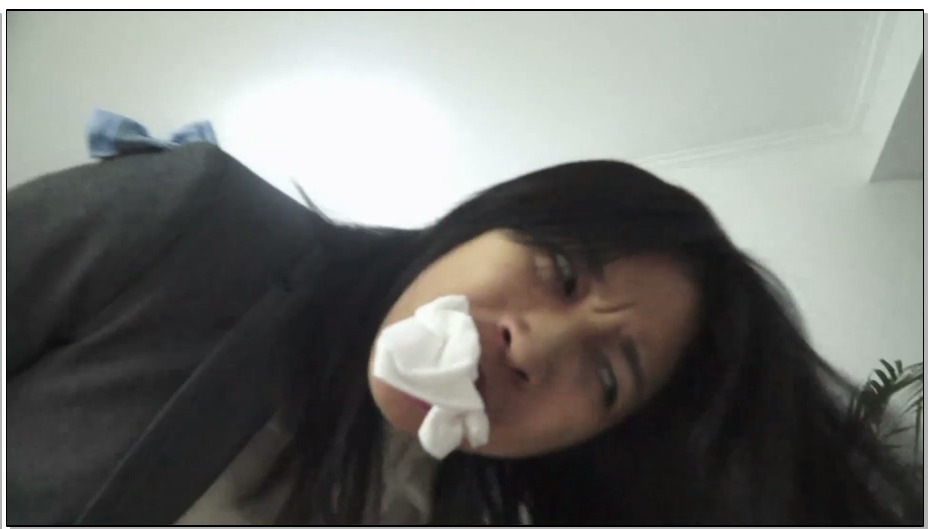 【逍遥】被子的囚禁 – 上 不尊重cosplay衣服的女孩被身着女仆装的女子搏斗迷晕后狠