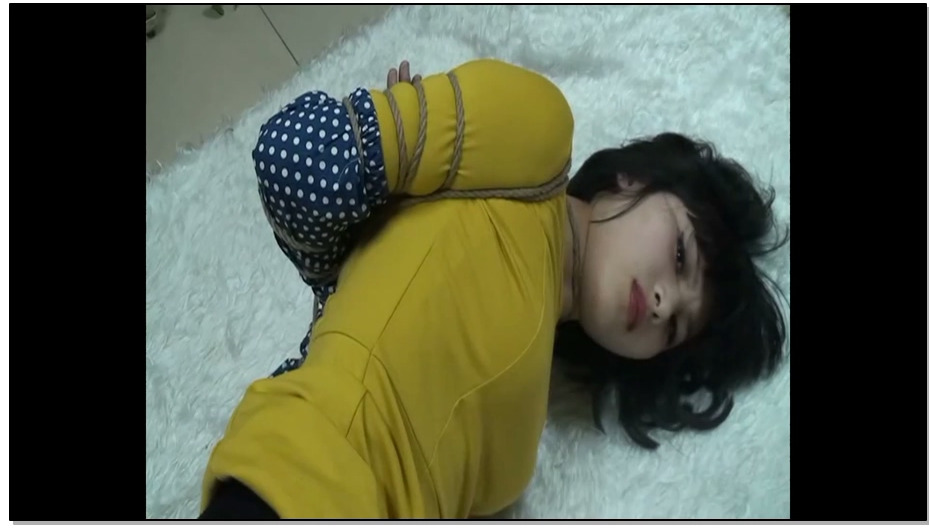 【逍遥】做家务的漂亮妞，做不好惩罚