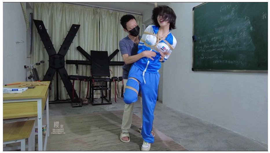 【樱束原创】作弊惩戒 18岁颜值在线的在校艺术生樱子暑期回归首发！