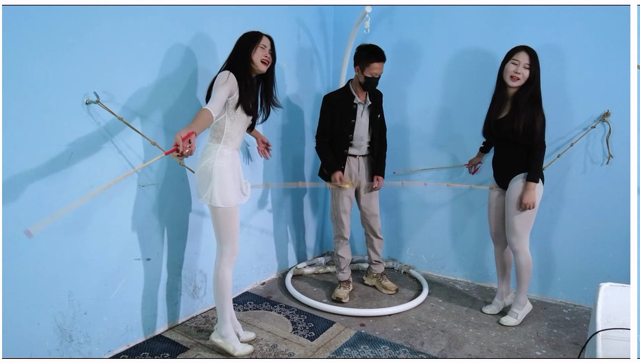 【樱束原创】石头剪刀布 老师让两个舞蹈生上绳上进行走绳训练！两人石头剪刀布