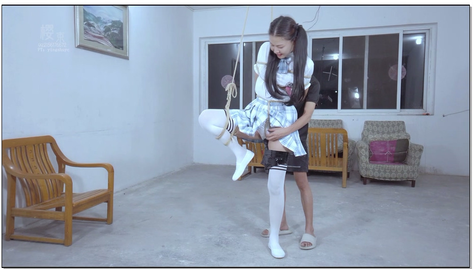 【樱束原创】JK双马尾单脚吊下