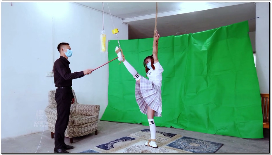 【樱束原创】莉莉出道片之吊脚TK 新人莉莉在校学生，因为有舞蹈基础，身体柔韧性非常…