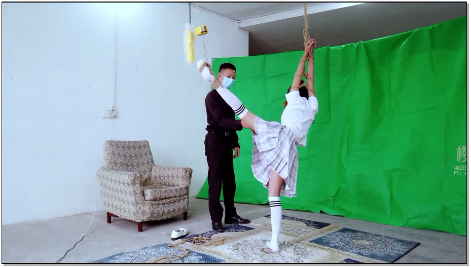 【樱束原创】莉莉出道片之吊脚TK 新人莉莉在校学生，因为有舞蹈基础，身体柔韧性非常…