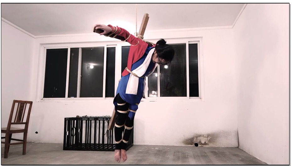 【樱束原创】热血烈女之女版耶稣 一地下组织女情报员不小心被抓，落入敌人的陷阱，敌…