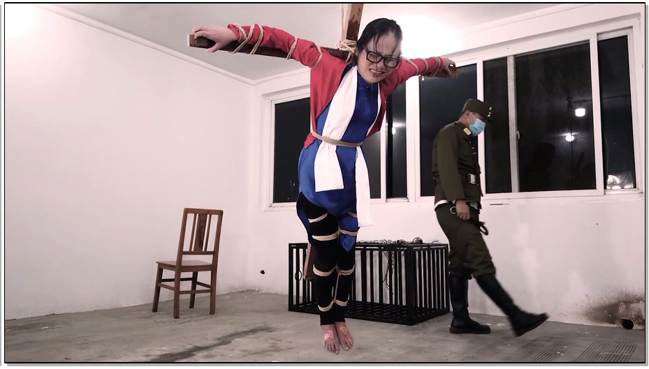 【樱束原创】热血烈女之女版耶稣 一地下组织女情报员不小心被抓，落入敌人的陷阱，敌…