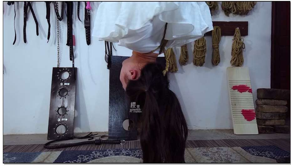 【樱束原创】哥哥的教训下 顽皮叛逆的妹妹整天玩手机，无血缘关系的哥哥看不下去，口..