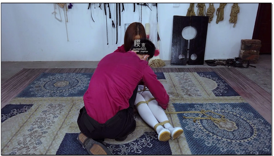 【樱束原创】馨语培养日记1 新人馨语刚入圈,什么都不懂,小萝莉一个,胆小不敢笑不敢哭,…