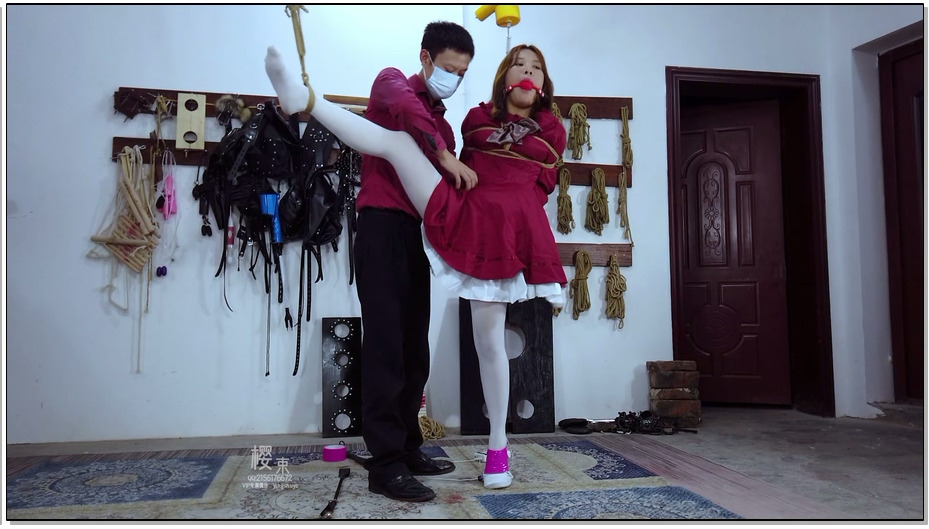 【樱束原创】馨语培养日记2 新人馨语刚入圈,什么都不懂,小萝莉一个,胆小不敢笑不敢哭,…