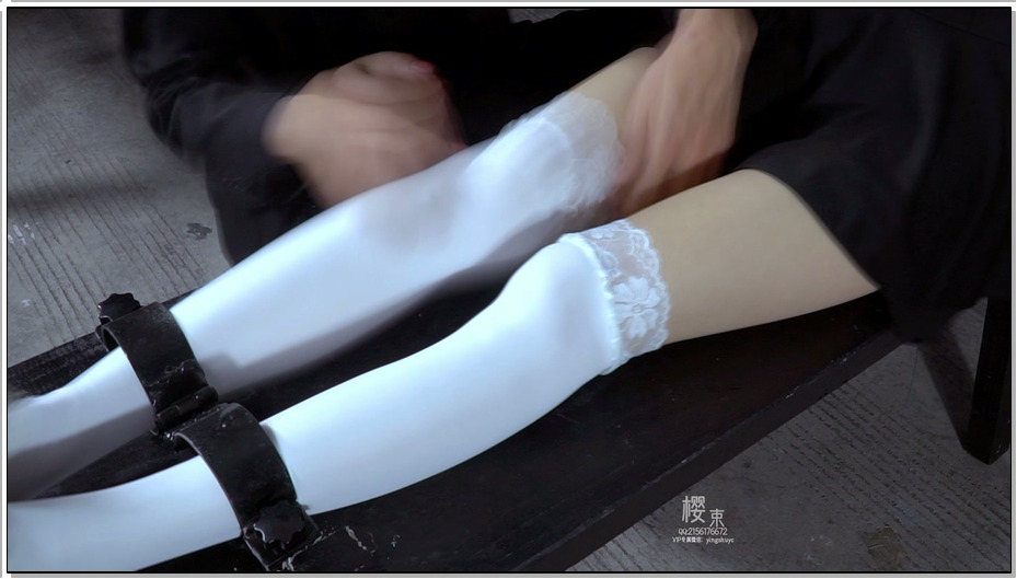 【樱束原创】青青考试挂科了，被导师要挟，要想毕业就必须要接受老师的条件，那就是全…